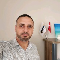 أمجد شاهين
