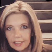 Julie Smith