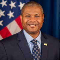 Lloyd R. Lewis Iii