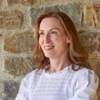Julieann Shanahan, Cfa