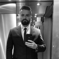 Enver Hundur