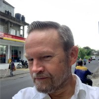 Dr. Wolfgang Huhn