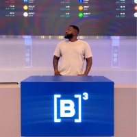 Isac Sampaio Especialista Em Investimentos Cea