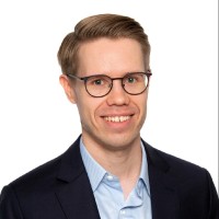 Niklas Mäki
