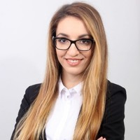 Julia Bastreva, Acca