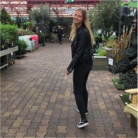 Nina Bomhof