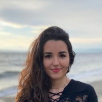 Ava Karami, MA
