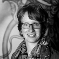 Suzanne Nievergeld - Van Den Acker