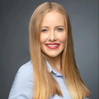 Julie Hoellinger