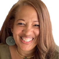 Lisa Saxton