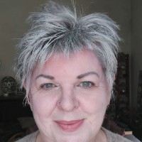 Lesley Roberts