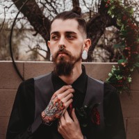 Damien Graves