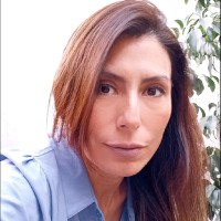 IVANA LOZA