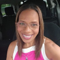Dionne Hoo