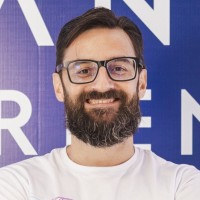 Alberto Barros