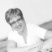 Eva Marks MacIsaac