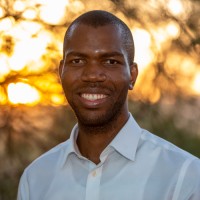 Banji AloBanji Alo is an Influencer