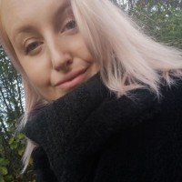 Annie Falk