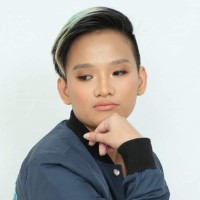 Ria Faustino