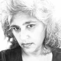 Suzan Khan