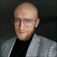 Piotr L.