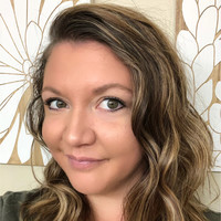 Amanda Bronson
