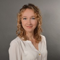 Alexandra Holzmann