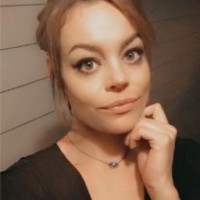 Chloe Favor