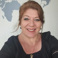 Leonieke Van Embden