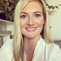 Anne Hoffmann