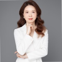 Maggie Lee
