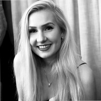 Julia Løvås