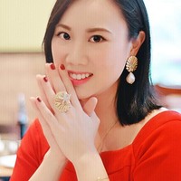 Aurelia Li