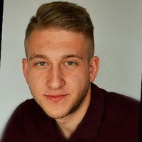 Paweł Więcek