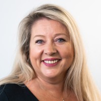 Sarah Chalk