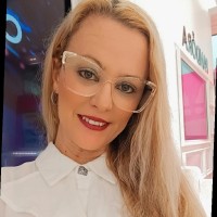 Gabriele Coles