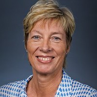 Helle Klinge