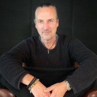 Stephen de Villiers Graaff 🇺🇦