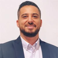 Sal Merdach, Pe
