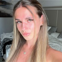 Izzy Lee