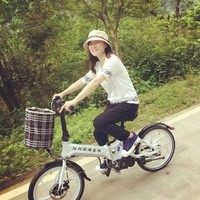 Emily zou