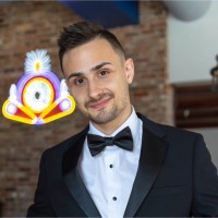 Evan Cucci