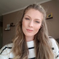 Demi Mostert
