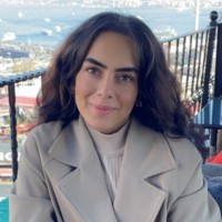 Esra Özer