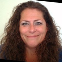 Esther Snelders