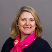 Lorraine Pitt, Mba