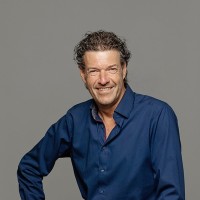 Ton Simons