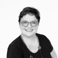 Caroline Elms