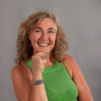 Ellen Van Vliet-Landeweerd