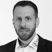 Tobias Bayer